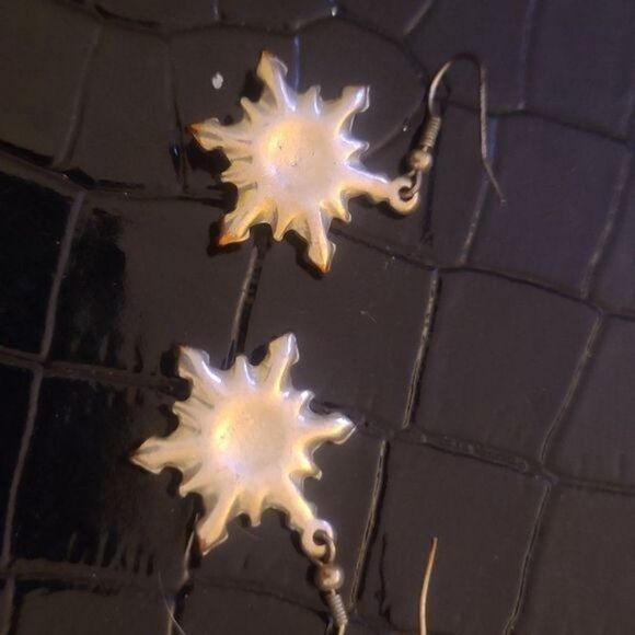 Light Blue Daisy Rhinestone Drop Earrings Pierced Ears - Picture 6 of 6